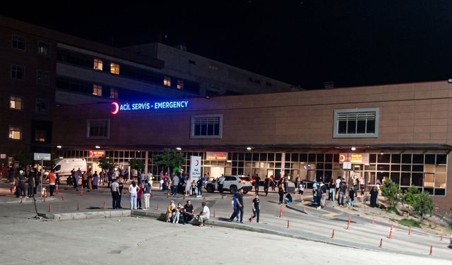 Sincan’da Kimyasal Zehirlenme Alarmı! Hastanenin Acil Servisi Tedbiren Boşaltıldı