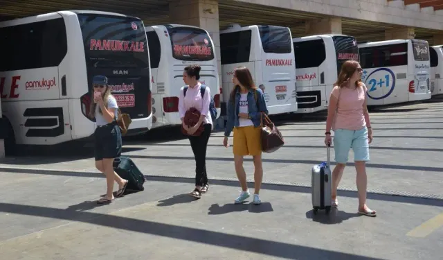 Otobüs Yolculuklarında Tasarruf Dönemi: İkramlar Azalıyor, Ücretli Hizmet Gündemde