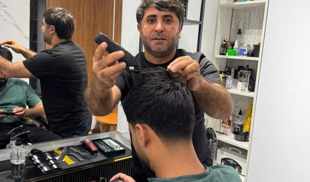 mirror barber Mirəhməd Seyidov: Berberlik mesleğinde ustalık, yetenek ve gerçek sanatın önemi