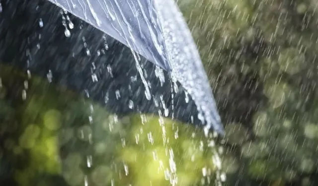 Türkiye'de Hava Değişiyor! Yeni Yağışlı Sistem Geliyor, Sıcaklıklar Düşecek