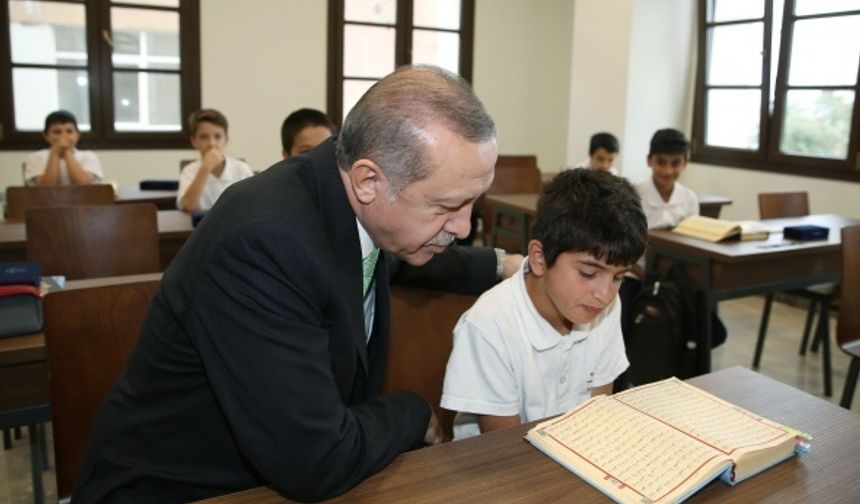 Cumhurbaşkanı Erdoğan Kuran Dersine Girdi
