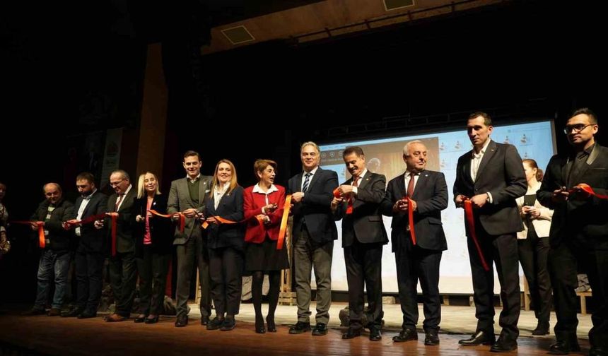 Ata Sahne Sanat Merkezi, ‘Dünya Tiyatrolar Günü’nde kapılarını açtı