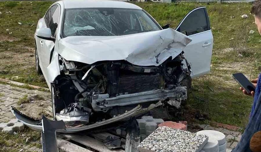 Çanakkale’de trafik kazası: 2 yaralı