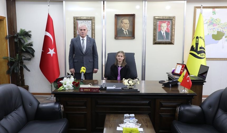 23 Nisanda günün başkanı Küfeoğlu oldu
