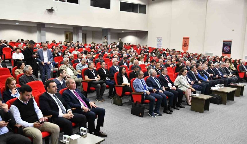 Ankara Büyükşehir Belediyesi, Türkiye Jeoloji Kurultayı’nın altın sponsoru oldu