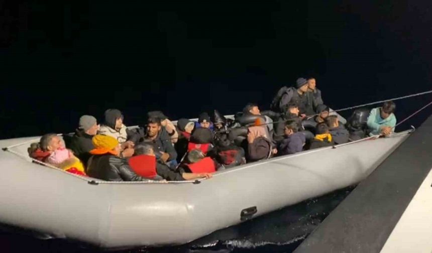 Ayvacık açıklarında 29 kaçak göçmen yakalandı