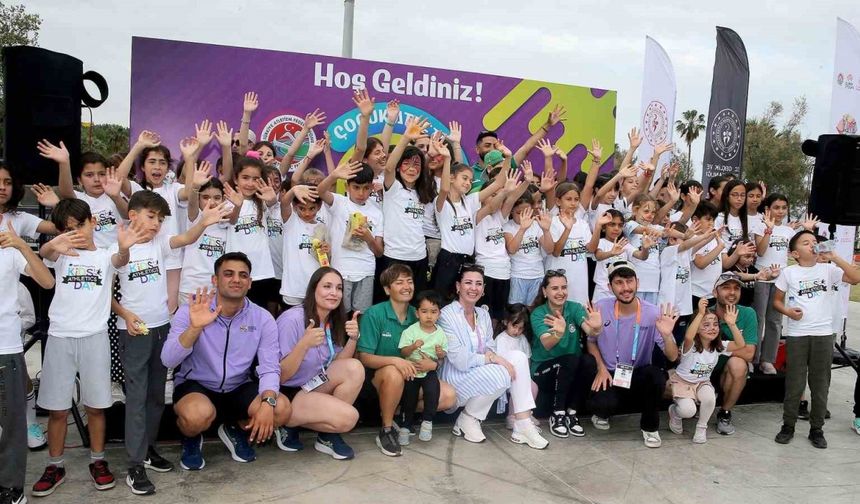 ’Çocuk Atletizm Şenliği’ Antalya’da yapıldı