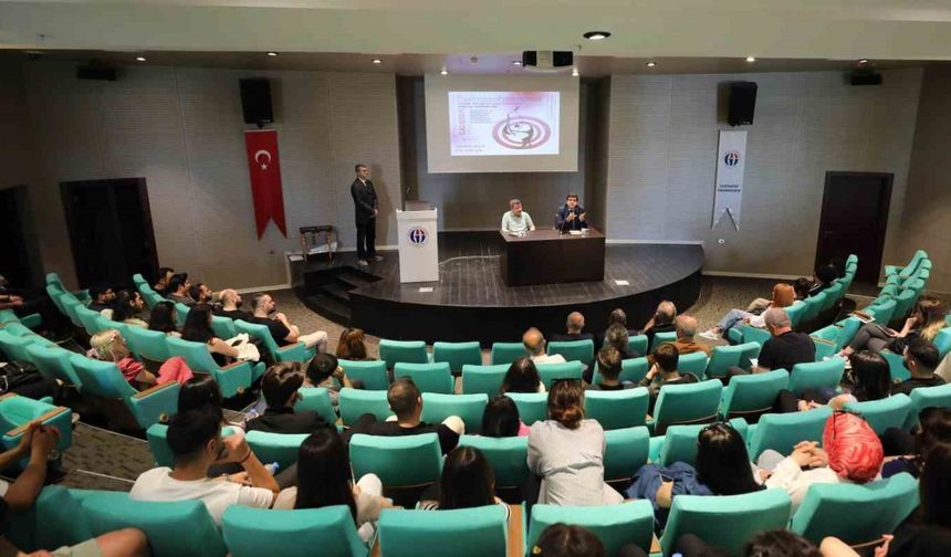 GAÜN’de Üniversitelerde Türk Müziği Eğitimi ve Güncel sorunlar çalıştayı
