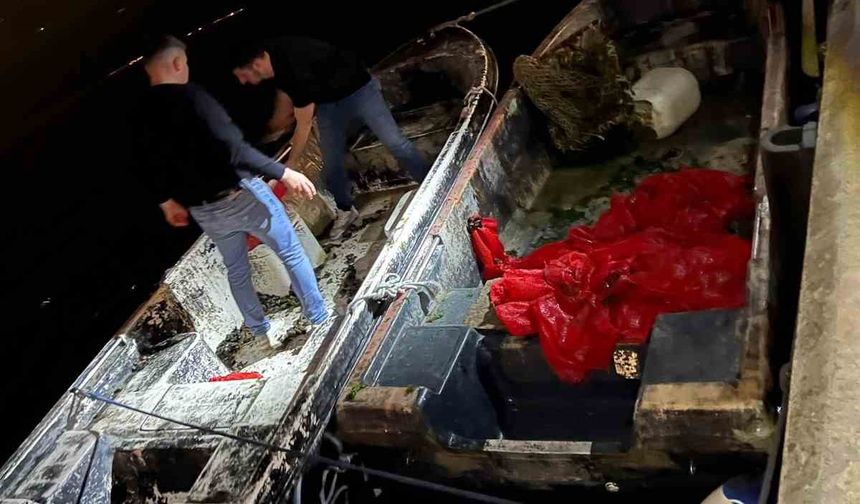 İstanbul’da 1 buçuk ton kaçak midye ele geçirildi