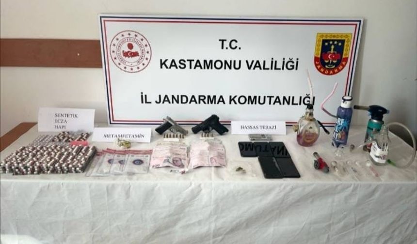 Kastamonu’da uyuşturucu operasyonu: 3 tutuklama