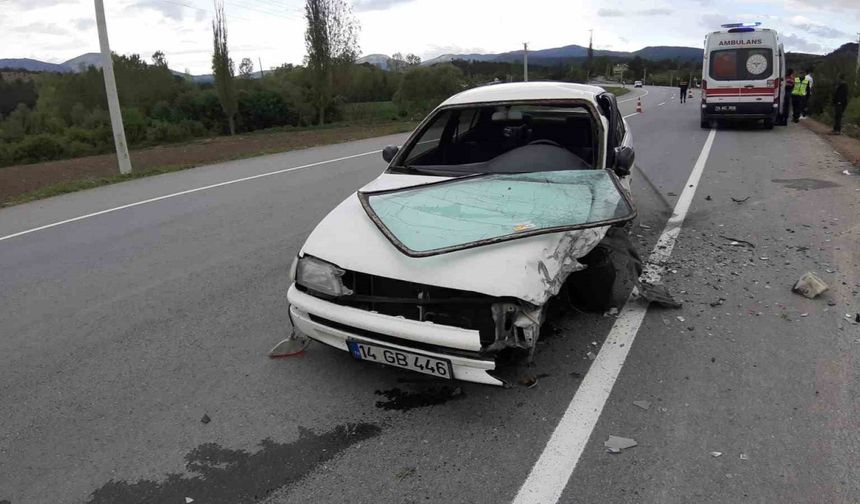 Bolu’da iki otomobil çarpıştı: 4 yaralı