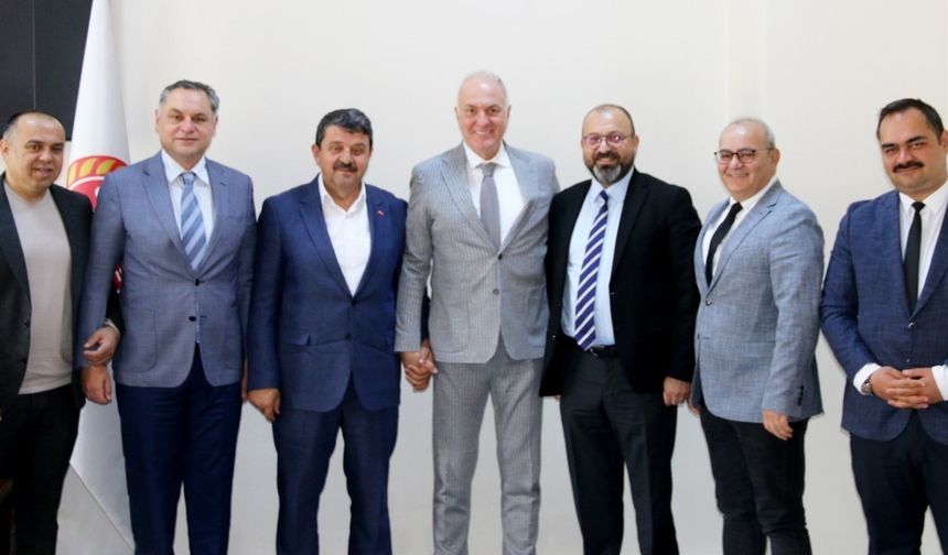 Kütahya OSB yönetim kurulu, İl Genel Meclis Başkanı Özcura’yı ziyaret etti