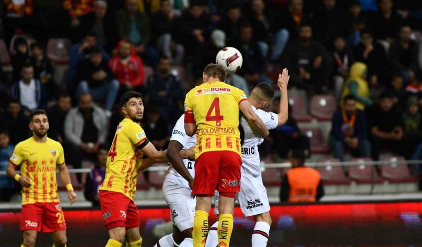 Trendyol Süper Lig: Kayserispor: 2 - Fatih Karagümrük: 2 (Maç sonucu)