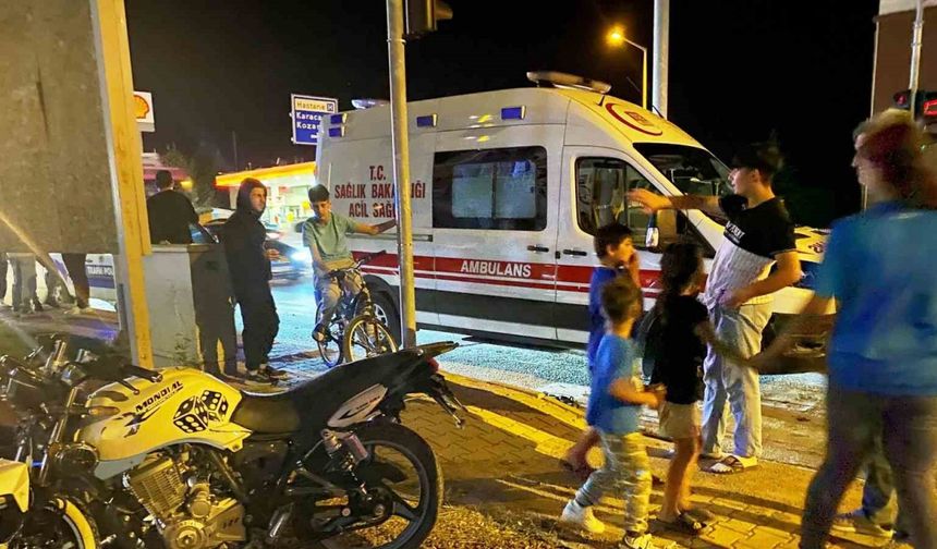 Ambulansla motosiklet çarpıştı: 1 yaralı