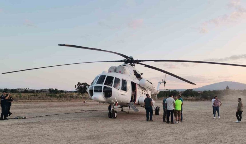 Denizli’deki yangın söndürme çalışmalarına desteğe gelen helikopter zorunlu iniş yaptı