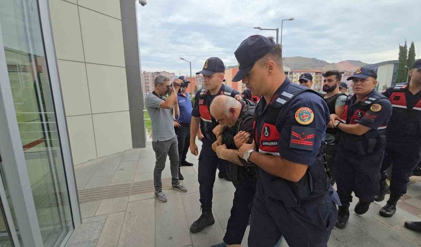 Eski muhtarı öldüren yeni muhtar ve oğlu tutuklandı