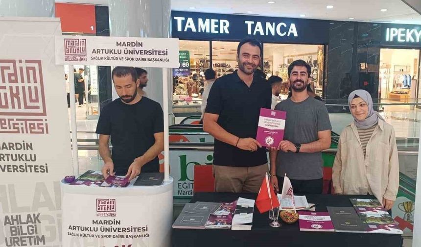 Mardian Mall AVM’de üniversite tercih standı açıldı