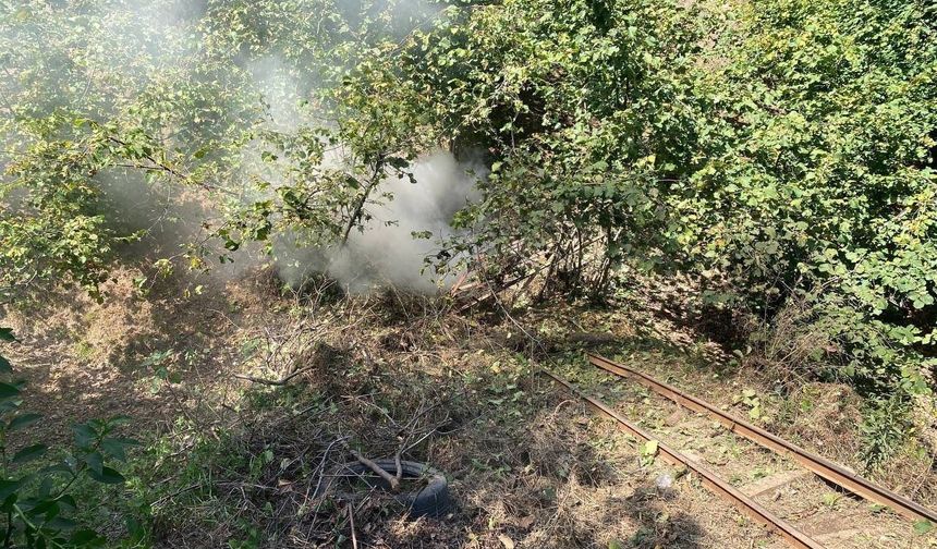 Ruhsatsız maden ocağında 2 ton kömür, 20 metre ray ele geçirildi