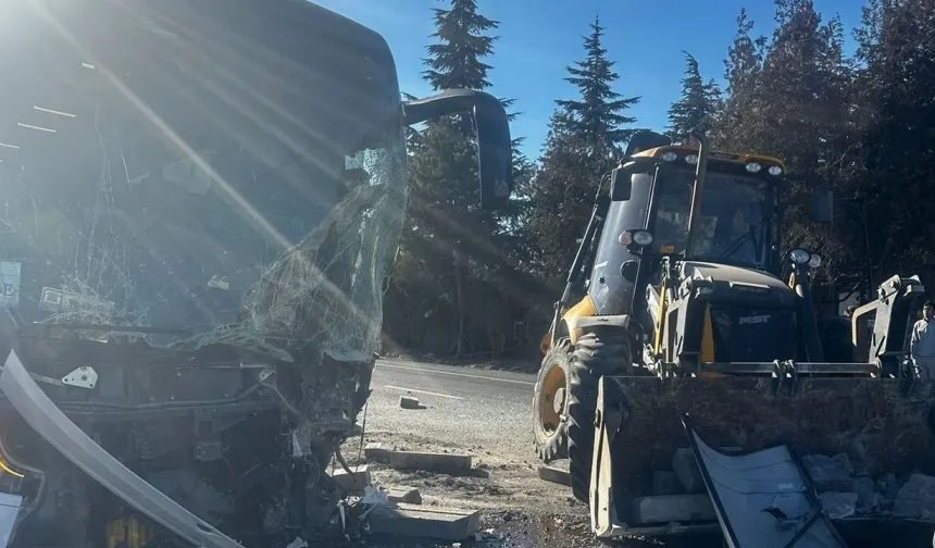 Ürgüp Yolunda Kaza: 5 Yaralı