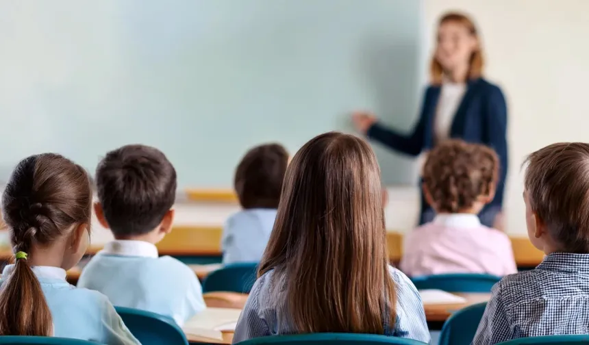 Öğretmenliğe Girişte Yeni Model Krizle Başladı