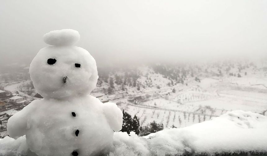 Bilimsel Gerçek Ortaya Kondu: Karın Beyazlığı Bir Yanılsama