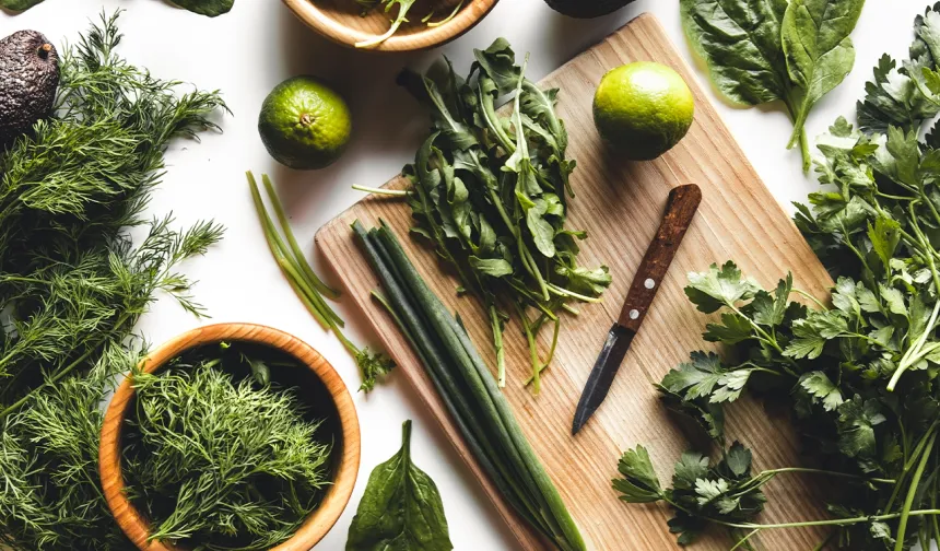 Kan Sulandırıcı Kullananlar İçin Yeşil Sebze Uyarısı: Masum Görünen Risk