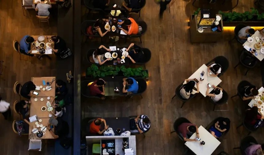 Bahşiş Gitti, Fatura Kabardı: Gizli Menü Zammına 1,8 Milyon TL’lik Ceza Yolda