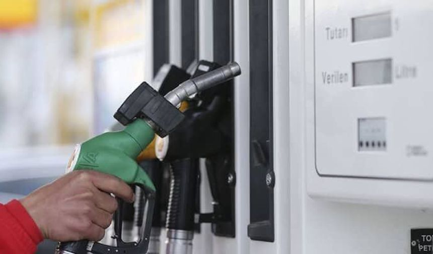 Akaryakıtta Zam Dalgası Sürüyor: Motorine Bir Günde İkinci Fiyat Artışı