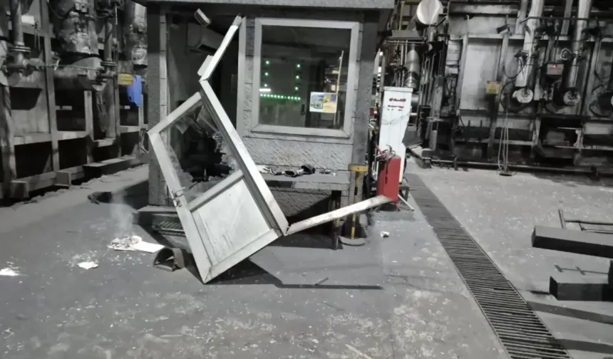 Samsun’da Demir Çelik Fabrikasında Korkutan Patlama! Kumanda Odasında 2 İşçi Yaralandı